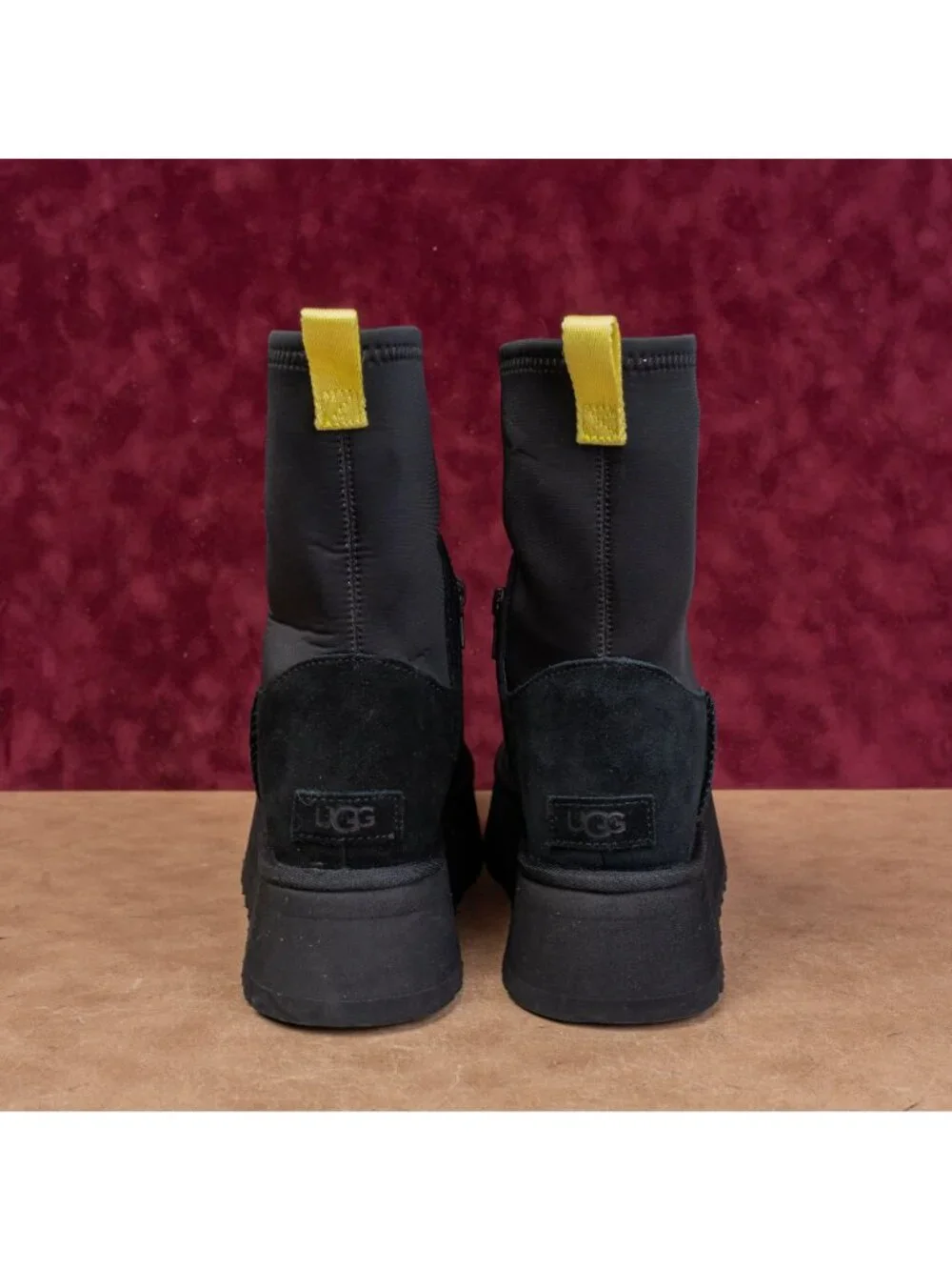 UGG Women Classic Dipper Black Suede Platform Zip Ankle Boots sz 10